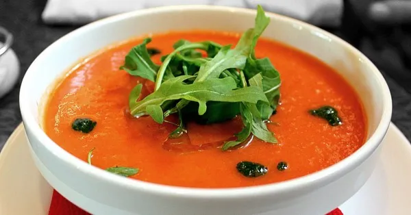Gazpacho und Salmorejo – zwei erfrischende kalte Suppen aus Andalusien