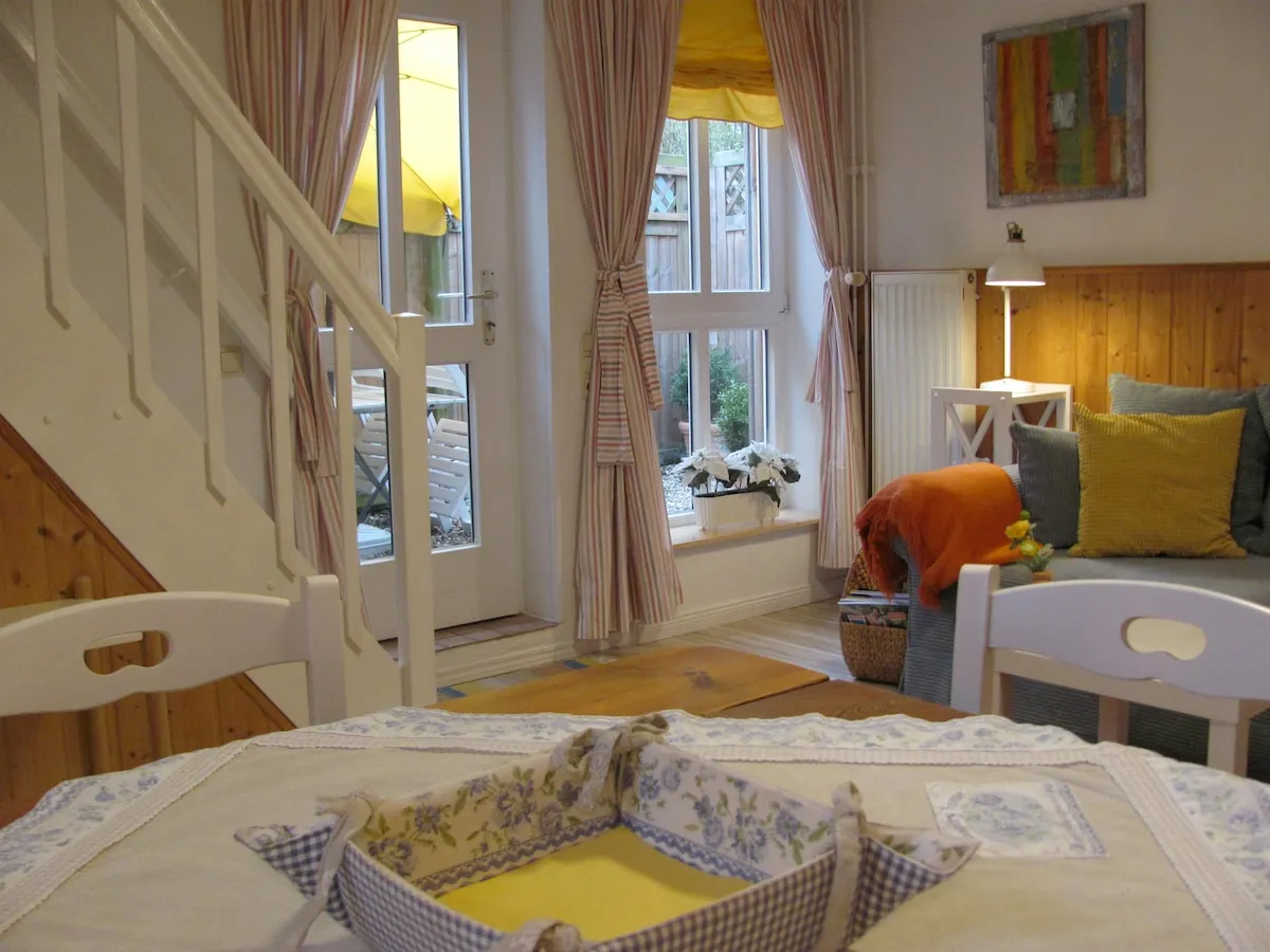 Gemütliches Ferienhaus an der Ostsee mit Blick auf die Natur und Skandinavischem Design