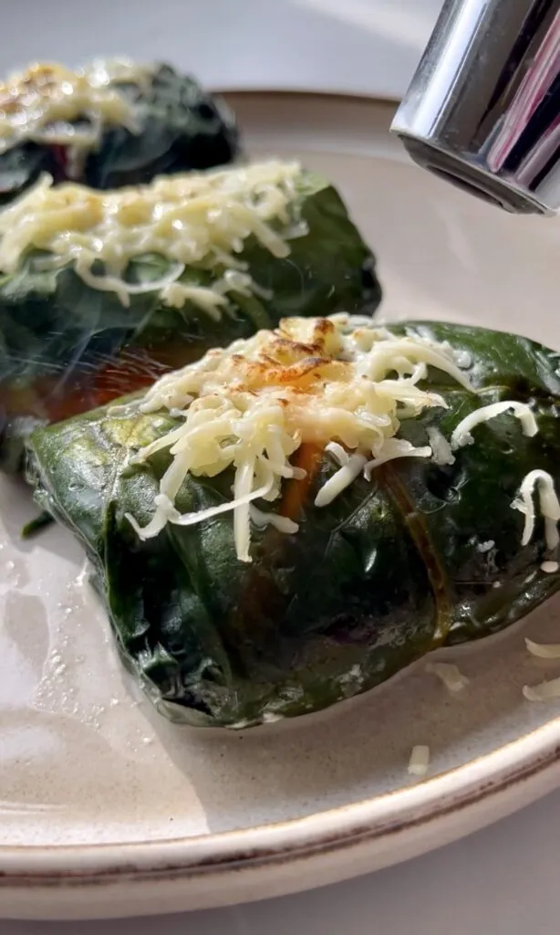 Gratinierter Käse auf Capuns