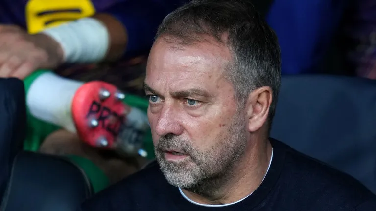 Hansi Flick, ein erfahrener Trainer, äußert sich zur Leistung seiner Mannschaft