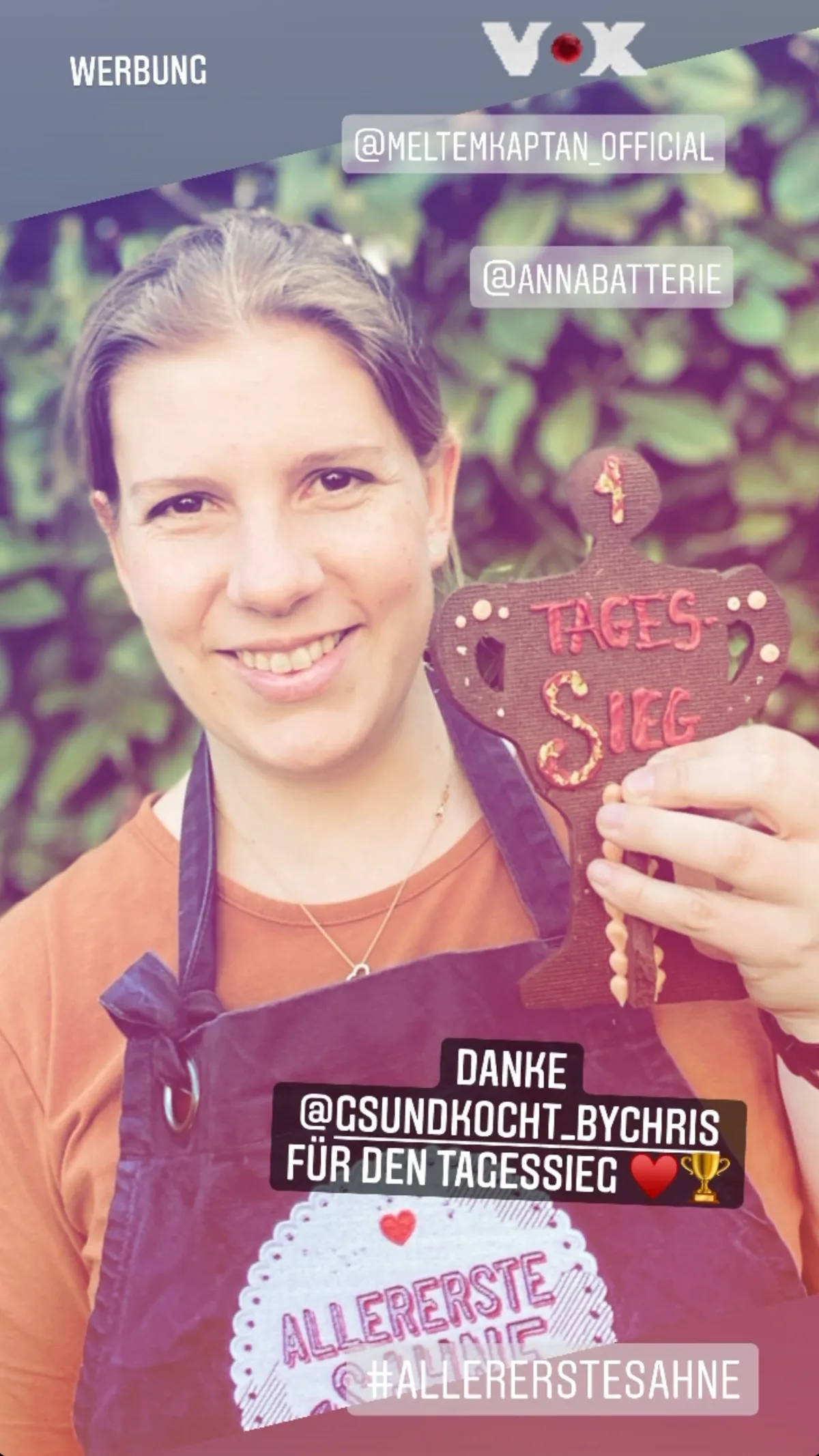 Heike Herden jubelt nach ihrem Tagessieg in der Sendung "Allererste Sahne" am zweiten Drehtag