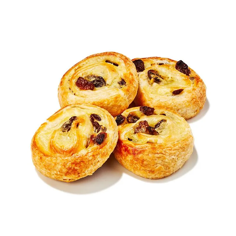 Klassische Rosinenschnecke, bereit für den Backofen