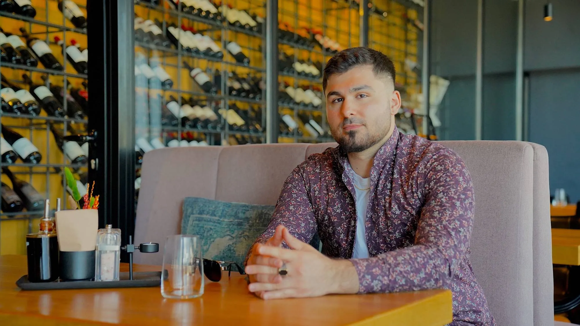 Kochar Palani Jafi, ein besorgter Investor, der selbst Verluste im Kryptomarkt erlitten hat und andere zur Vorsicht mahnt