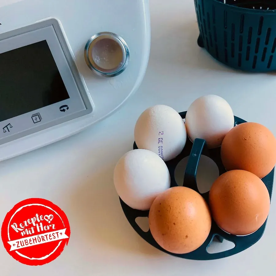 Kochfix Eierhalter im Thermomix-Garkorb, bereit zum Eier kochen