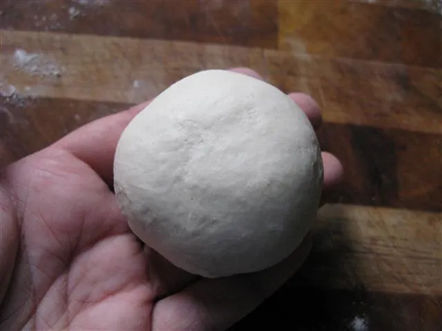 Längliche Brötchen geformt