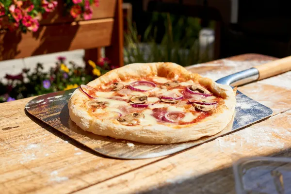 Leckere Pizza mit dem Thermomix Pizzateig