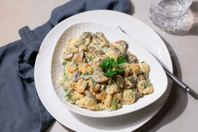 Low Carb Scherennudeln mit Kürbis und Pilz-Garnelen-Soße, eine schnelle Mittagsalternative