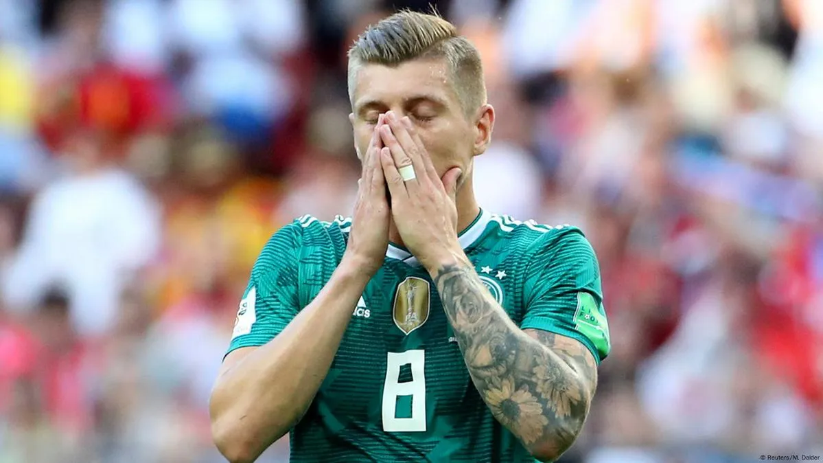 Manuel Neuer enttäuscht nach dem historischen Ausscheiden Deutschlands bei der WM 2018 gegen Südkorea