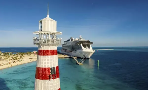 MSC Kreuzfahrtschiff in Ocean Cay Bahamas