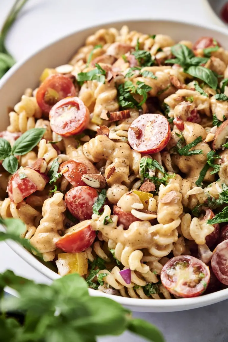 Nudelsalat mit Tahini