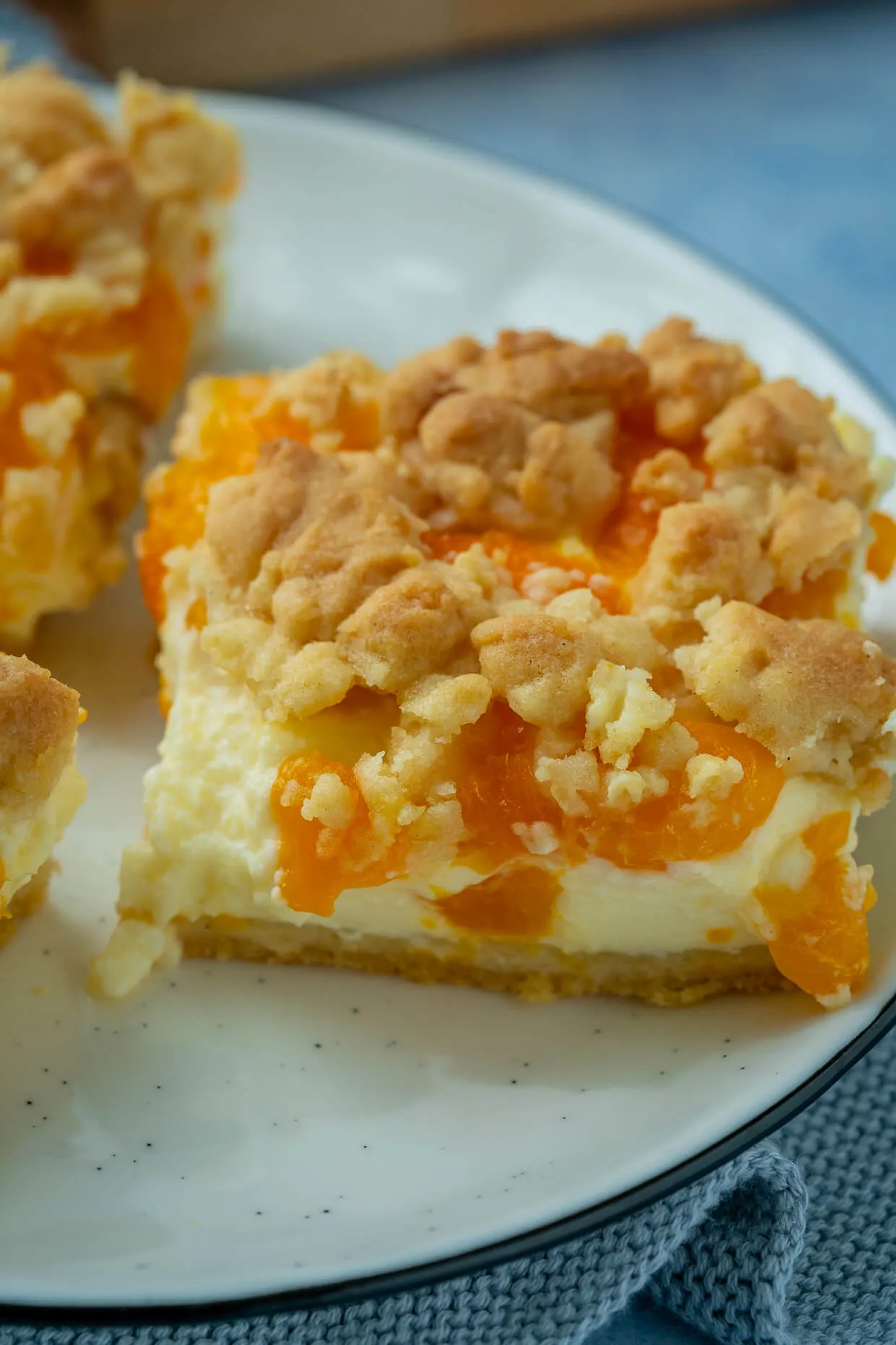 Omas einfacher Quark Streuselkuchen mit Mandarinen