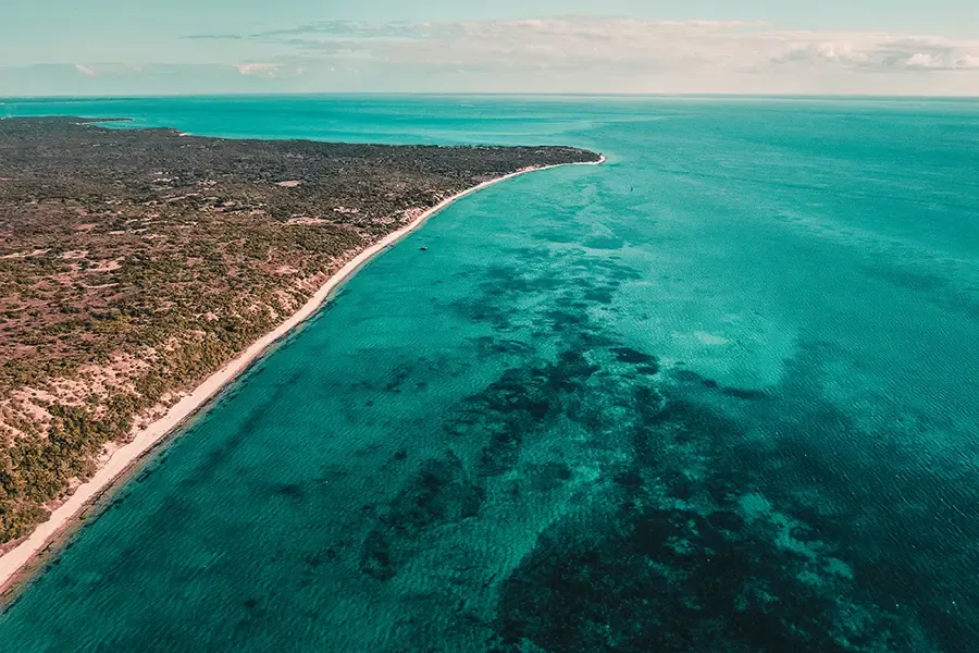 Panoramablick auf die Küste des Anantara Bazaruto Island Resort, Mosambik