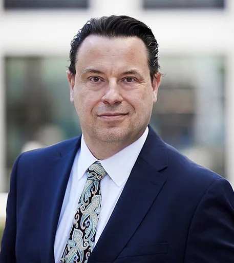 Porträt von Dr. Peter-Henrik Blum-Barth, Chief Investment Officer der Frankfurter Leben-Gruppe