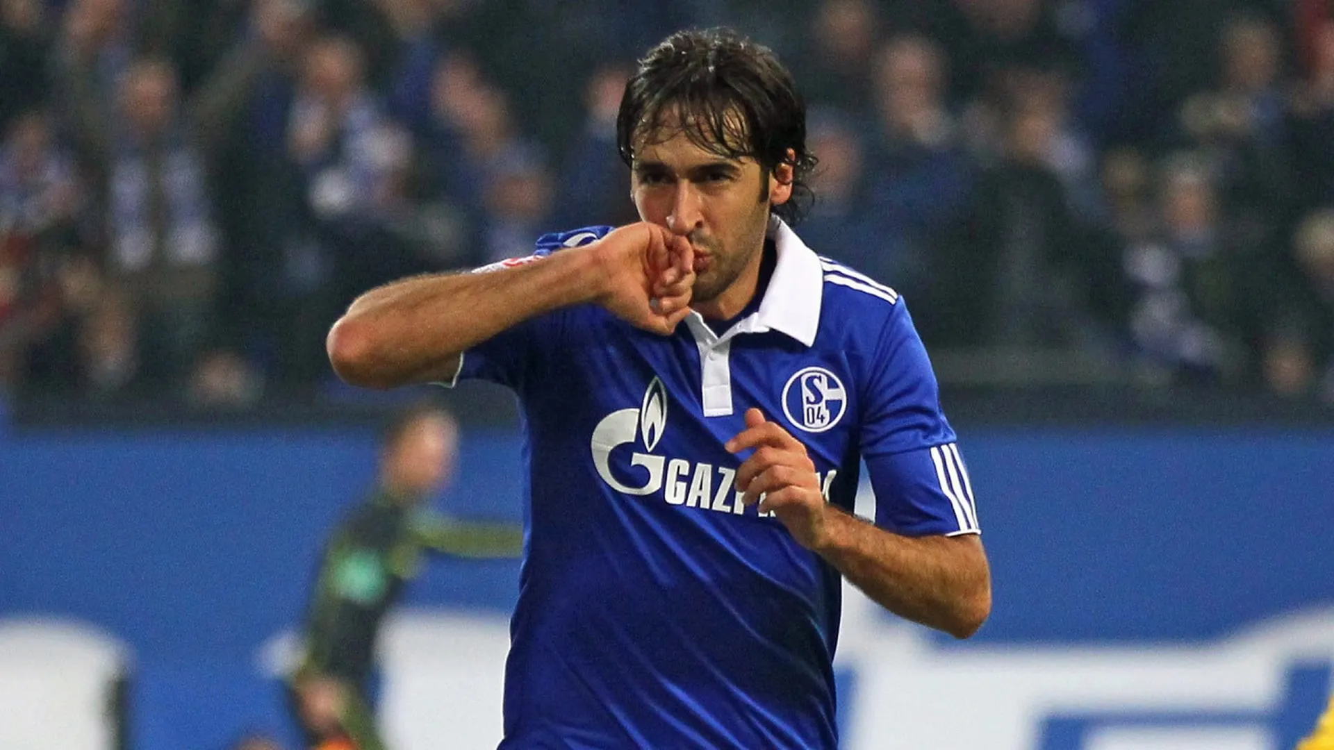 Raúl González im Trikot des FC Schalke 04