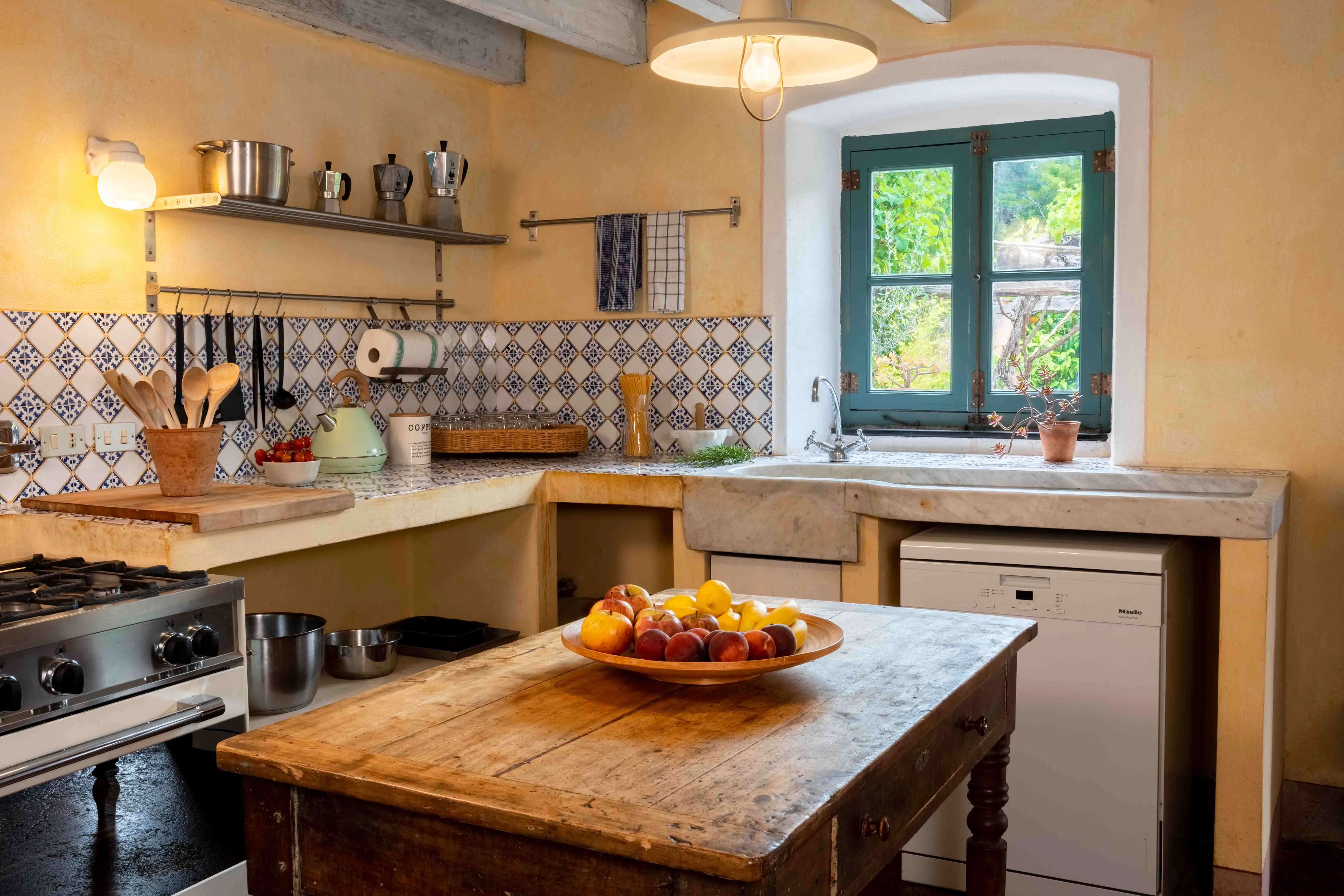 Restauriertes Bauernhaus in den malerischen Cinque Terre, Italien