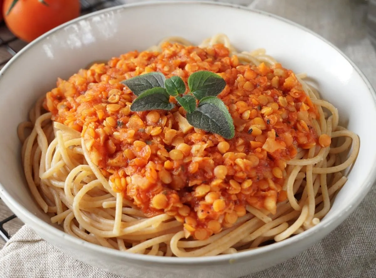 Rote Linsen-Bolognese