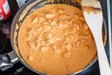 Sahnesoße zubereiten mit Lachs