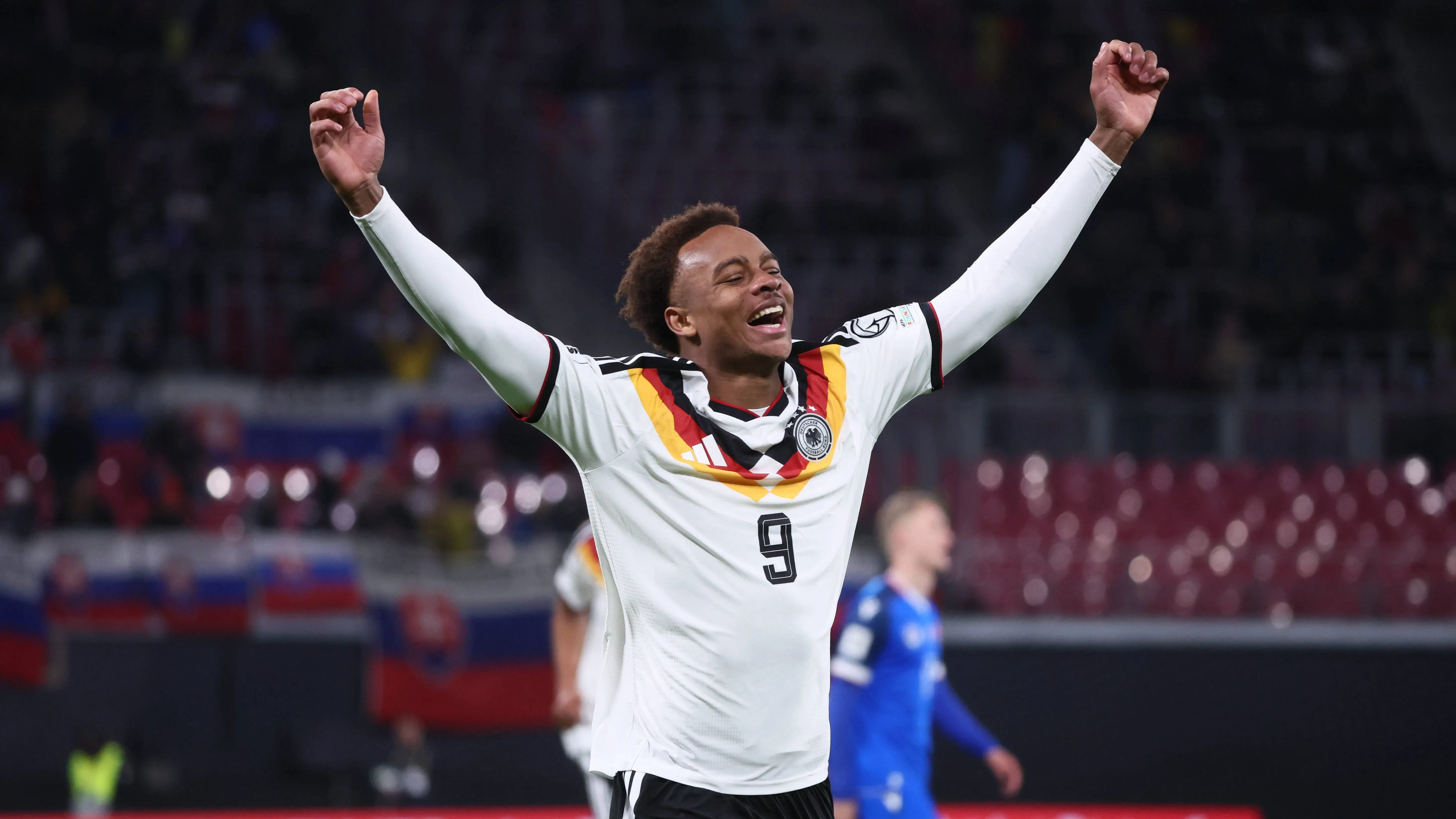 Schiedsrichter-Team bei der Besprechung vor einem Bundesliga-Match