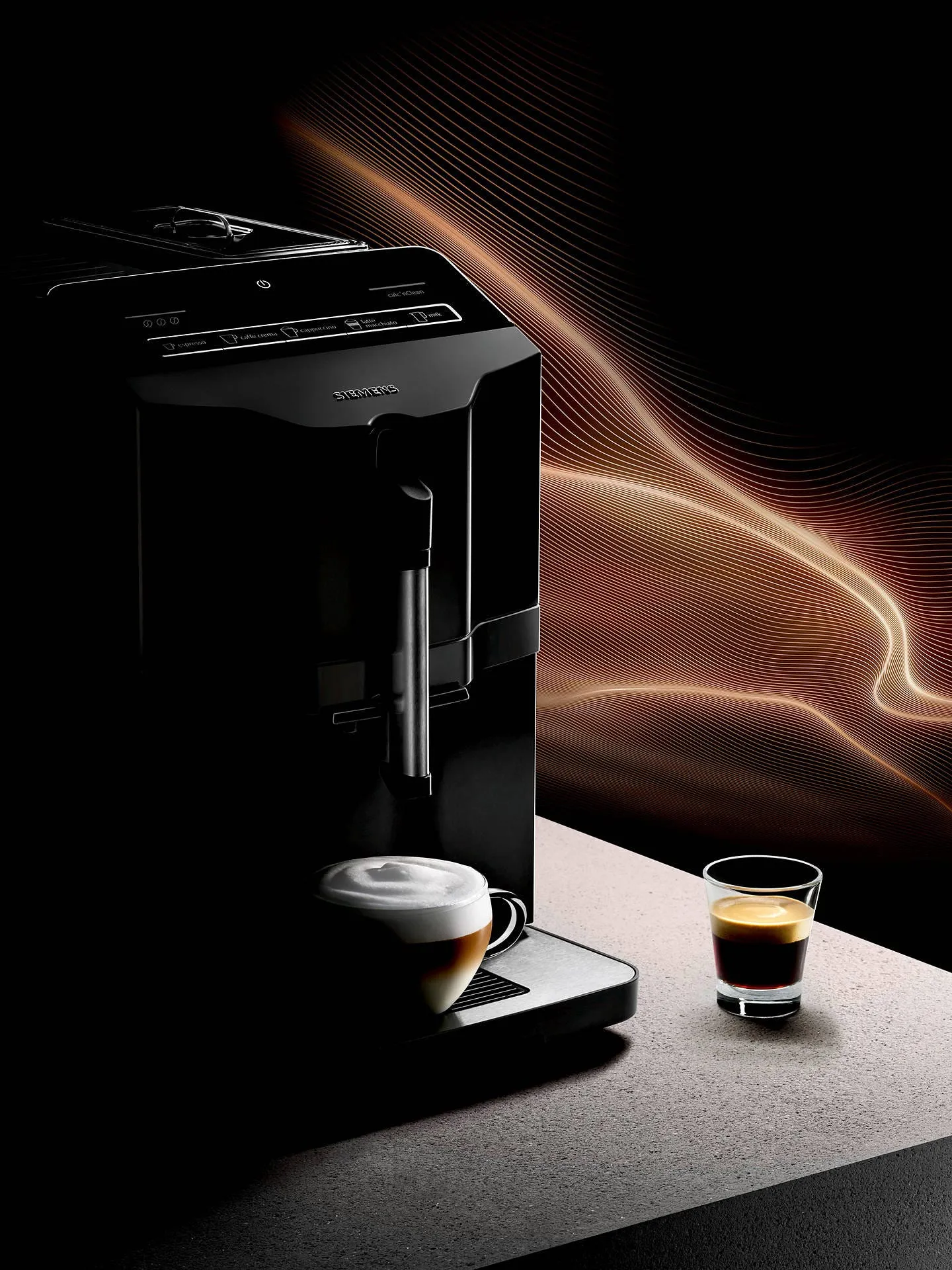 Siemens EQ.3 S100 Kaffeevollautomat in moderner Küche