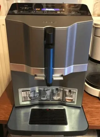 Siemens EQ.300 Frontansicht Silber