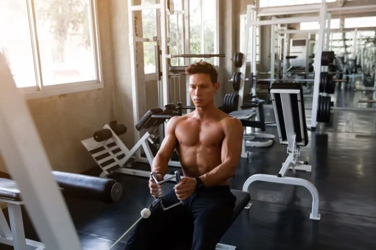 Sitzendes Kabelrudern