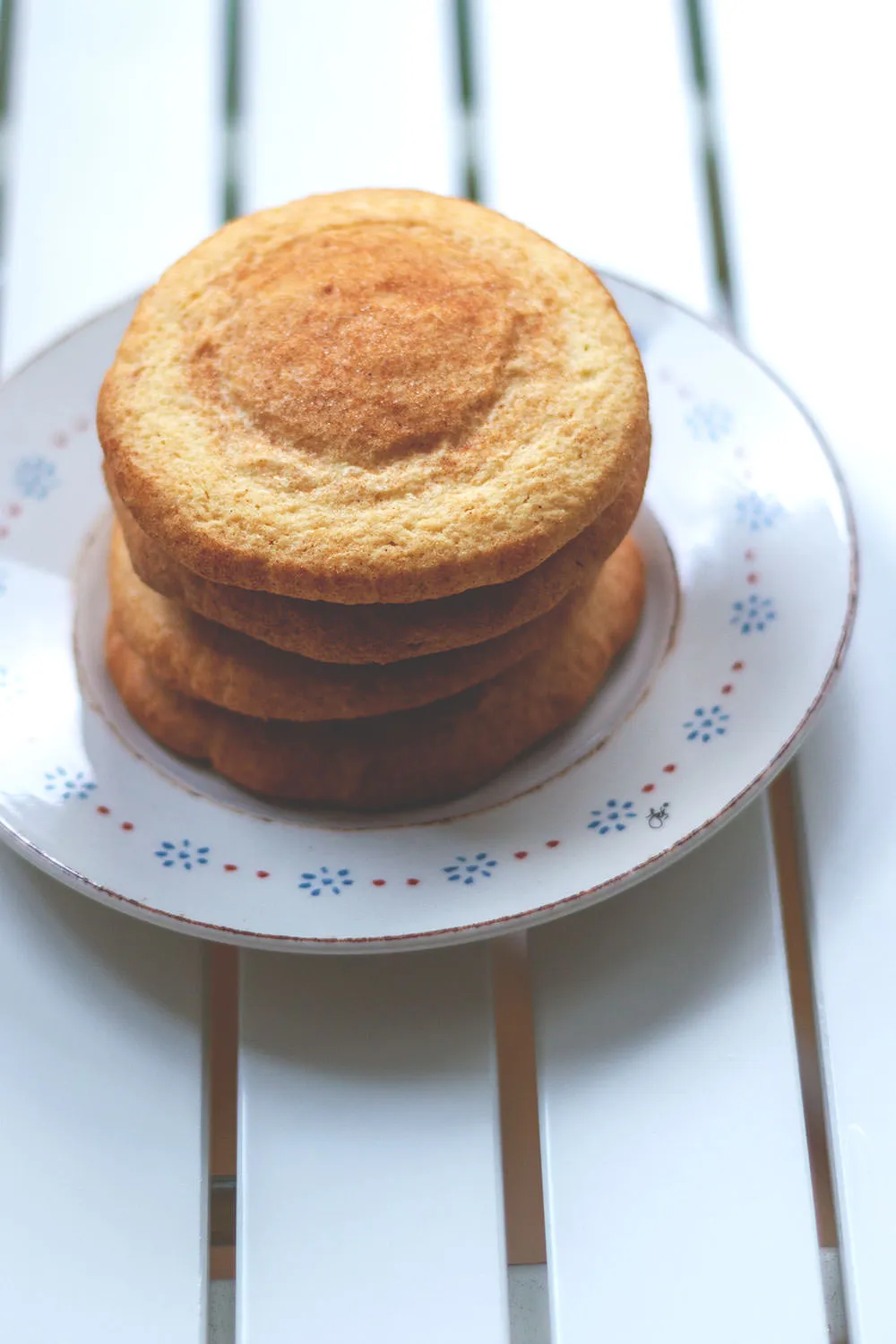 Snickerdoodles, klassische amerikanische Zimt-Cookies, außen knusprig, innen weich, ideal für den Weihnachtsplätzchenteller.