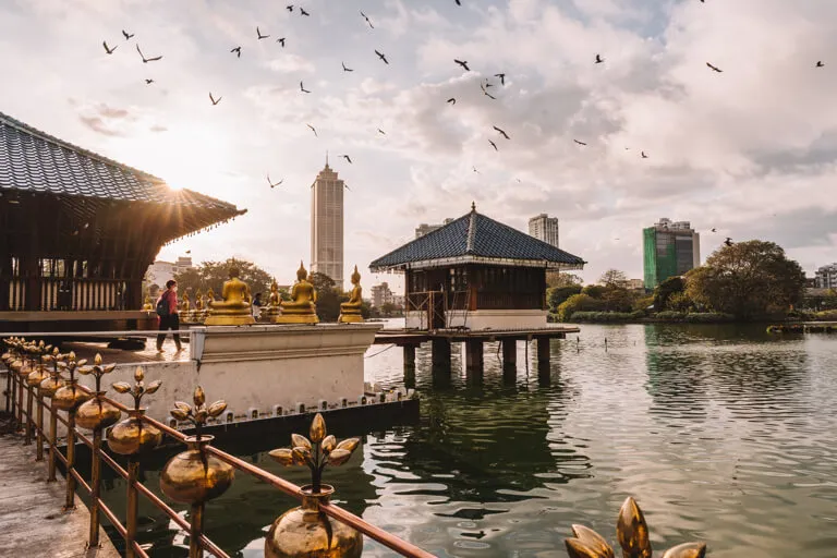 Sri-Lanka-Colombo-Sehenswuerdigkeiten-Gangaramaya-Tempel
