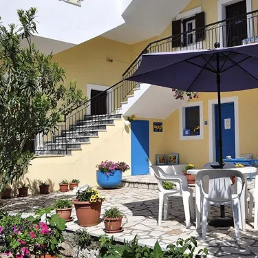 Sunflower Apartments mit Meerblick