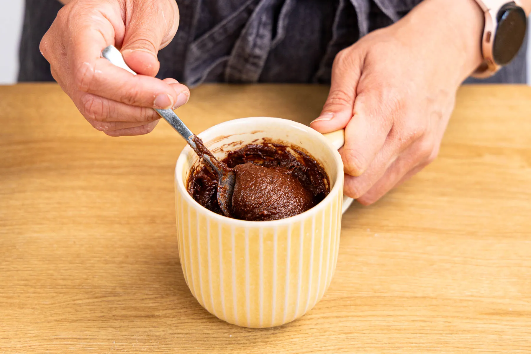 Teig verrühren und in der Mikrowelle ausbacken