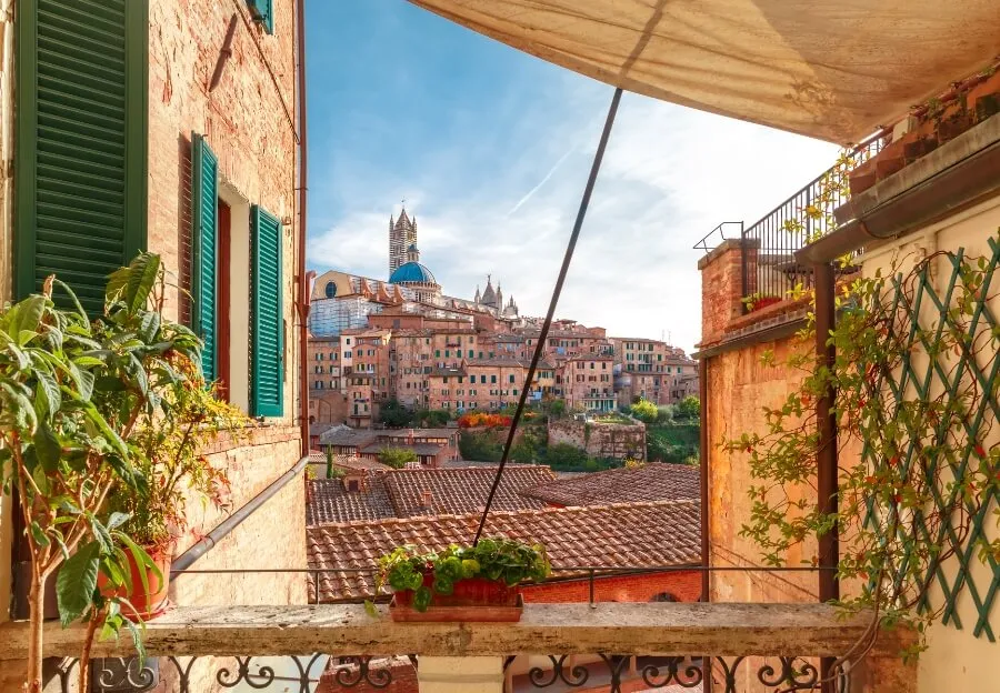 Toskanische Hügel im November