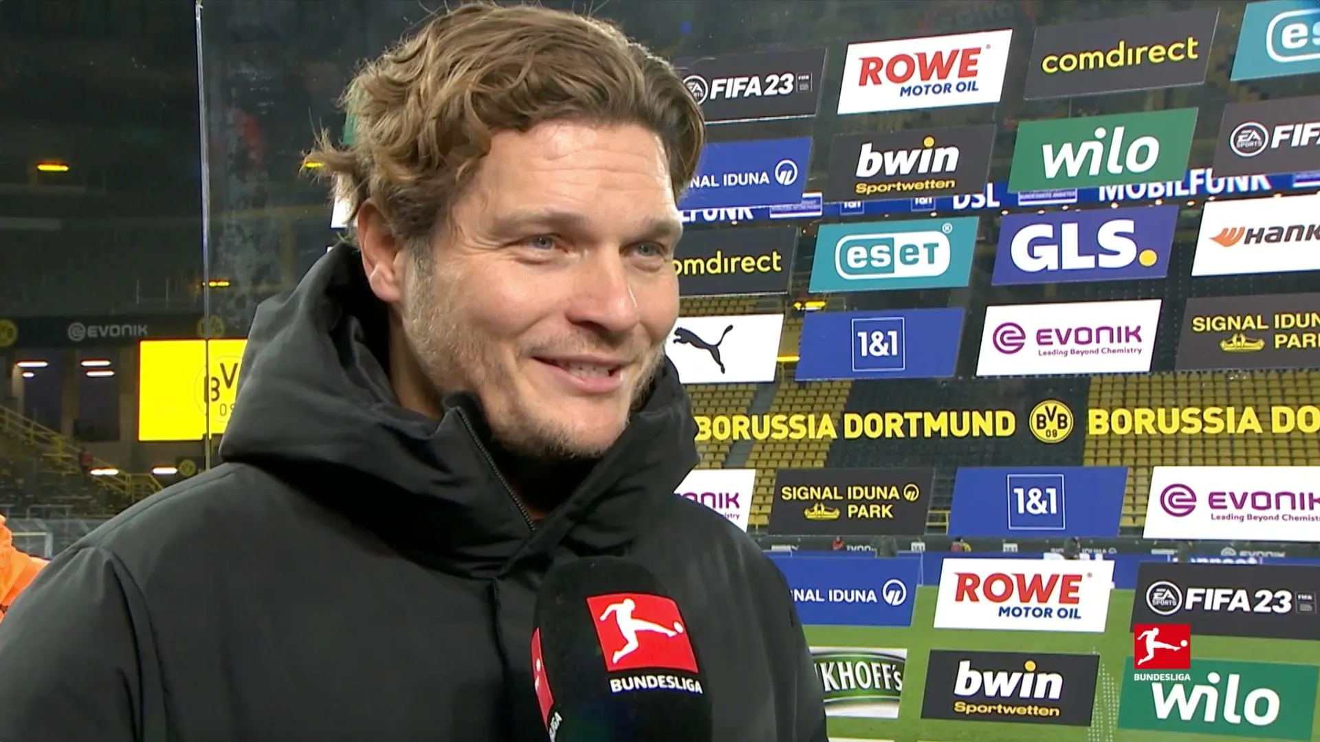 Trainer Edin Terzic kommentiert die Leistung seiner Mannschaft nach dem Sieg gegen den SC Freiburg