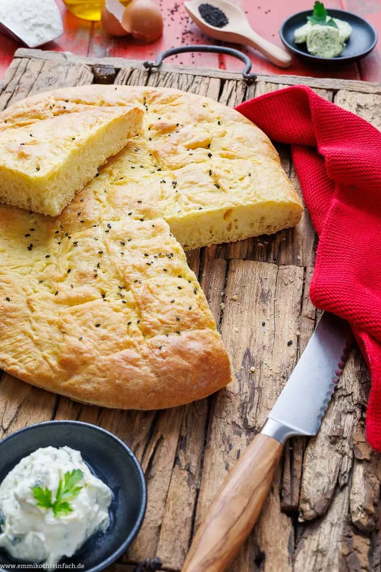 Türkisches Fladenbrot frisch gebacken