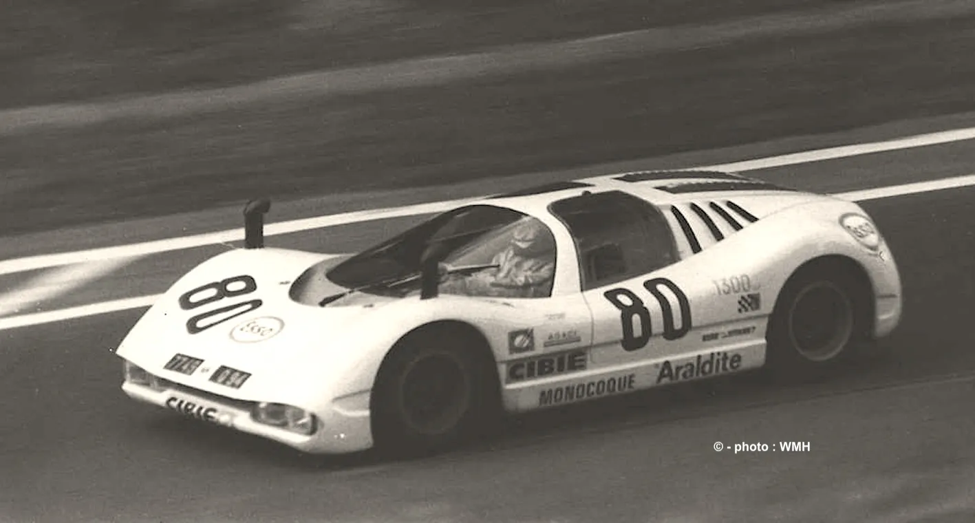 Vergleich mit Bertone Stratos Zero