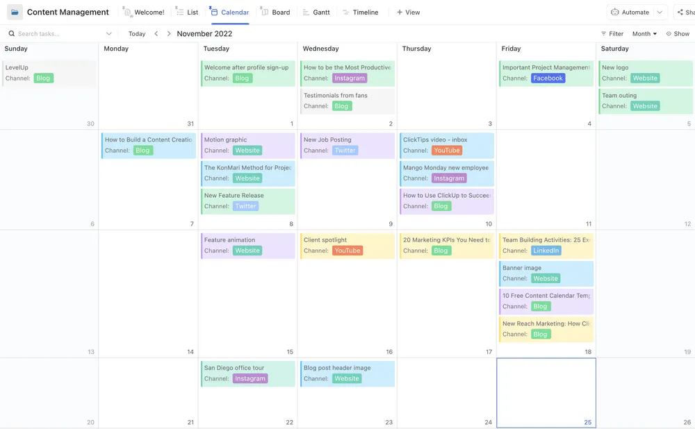 Verwenden Sie das ClickUp Content Management Template, um benutzerdefinierte Kalender für mehrere Kanäle anzuzeigen