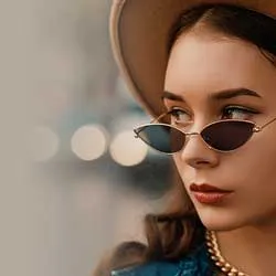 Bild in Hintergrundfarbe überblenden