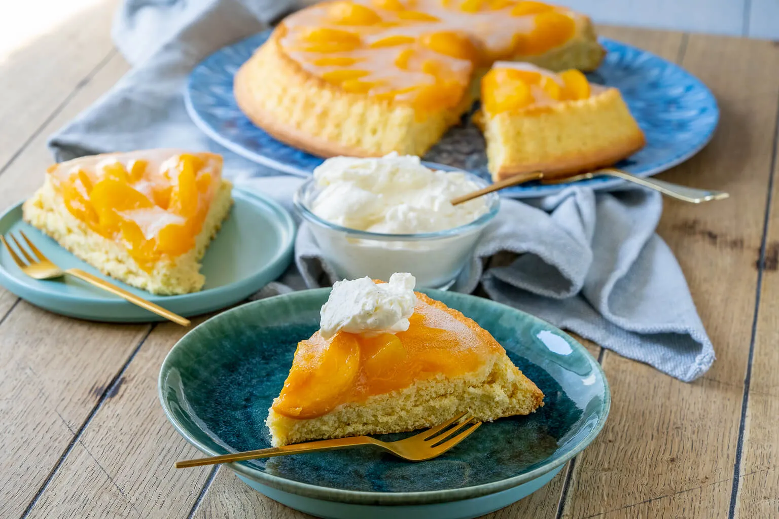 Cremiger Käsekuchen mit Erdbeeren