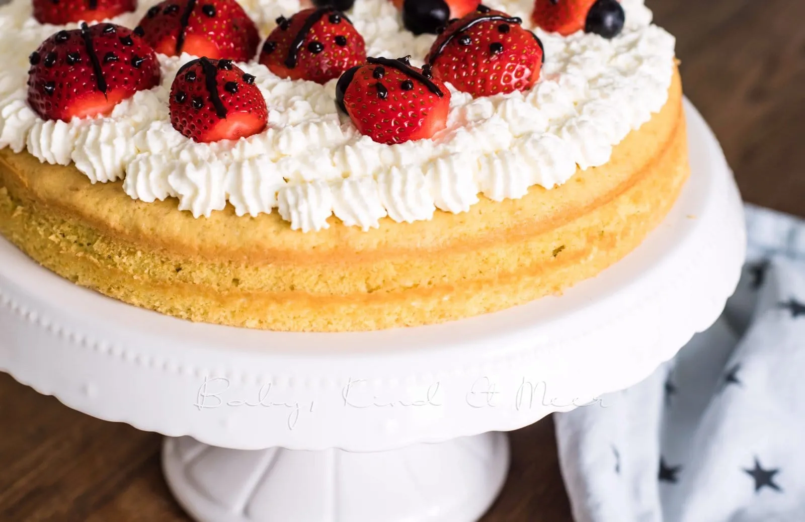 Marienkäfer-Torte 9