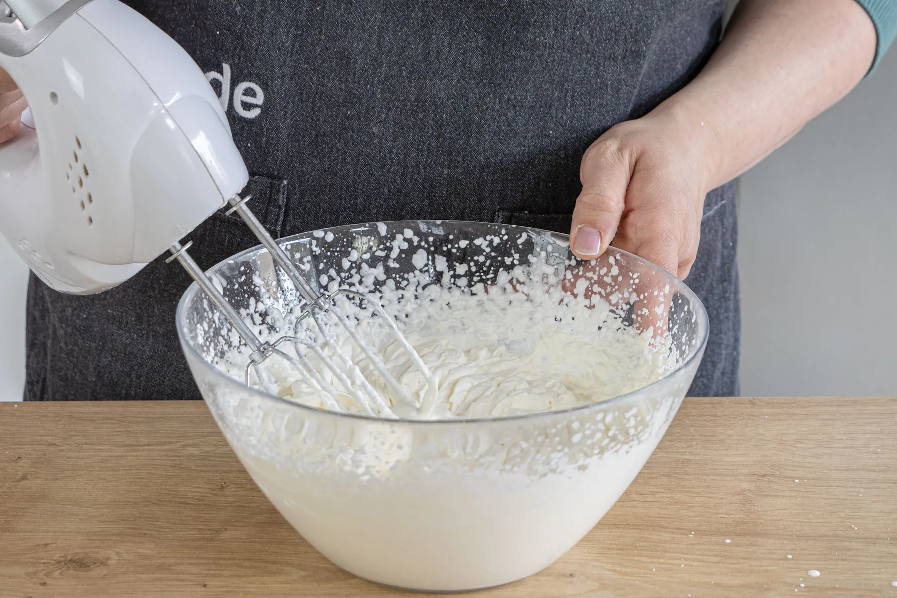 Sahne steif schlagen