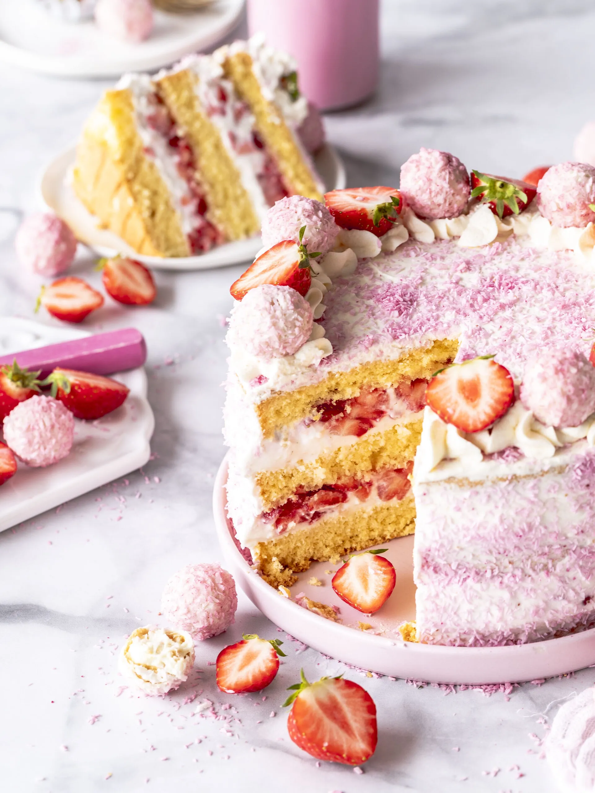 Selbst gefärbte Kokosraspeln in Rosa