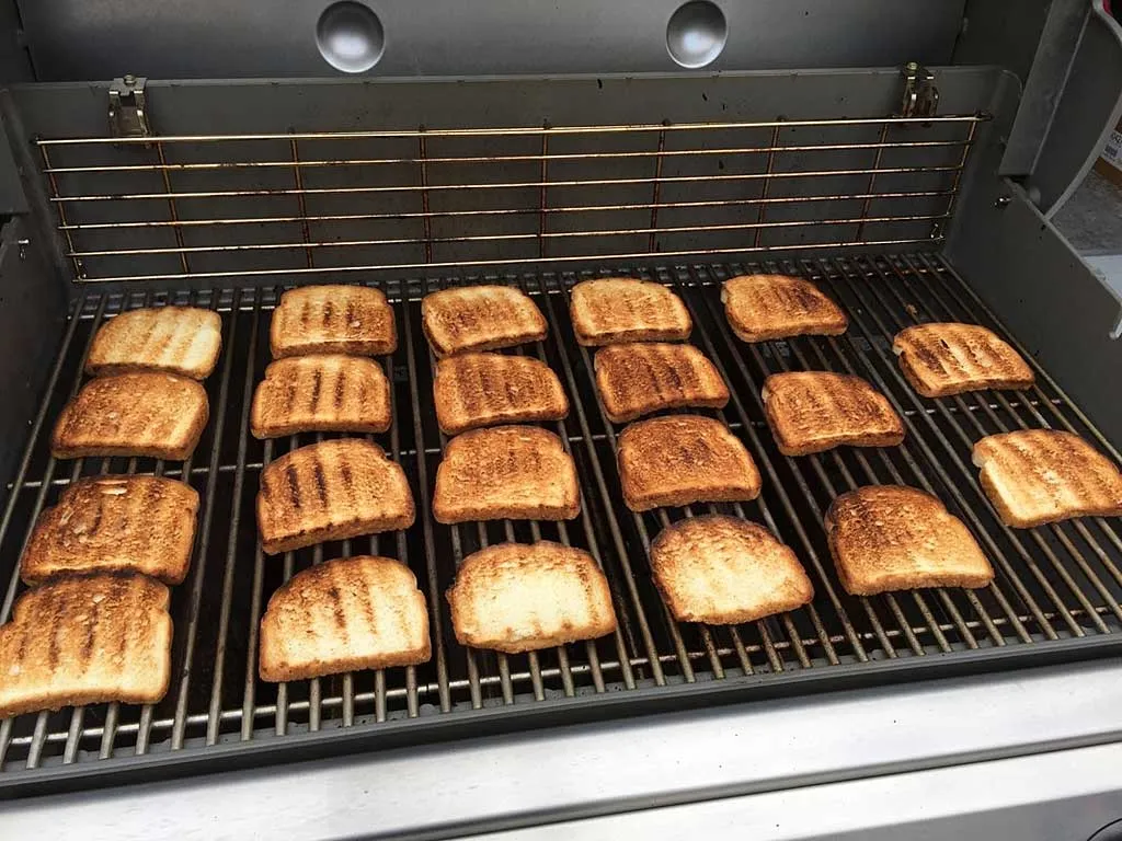 Toast-Test auf einem Genesis II SE-410 von Martin Chicago