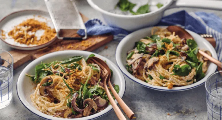 Vegane-Zitronen Spaghetti mit Cashew-Sauce