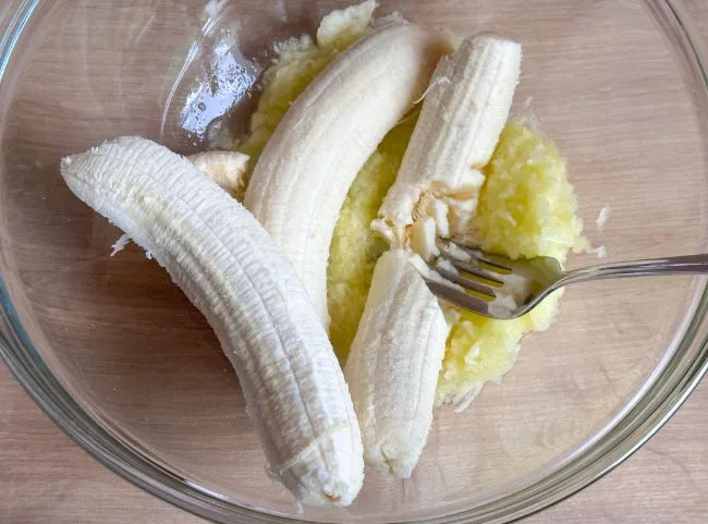 Zutaten für Geburtstagstorte ohne Zucker: Bananenmus