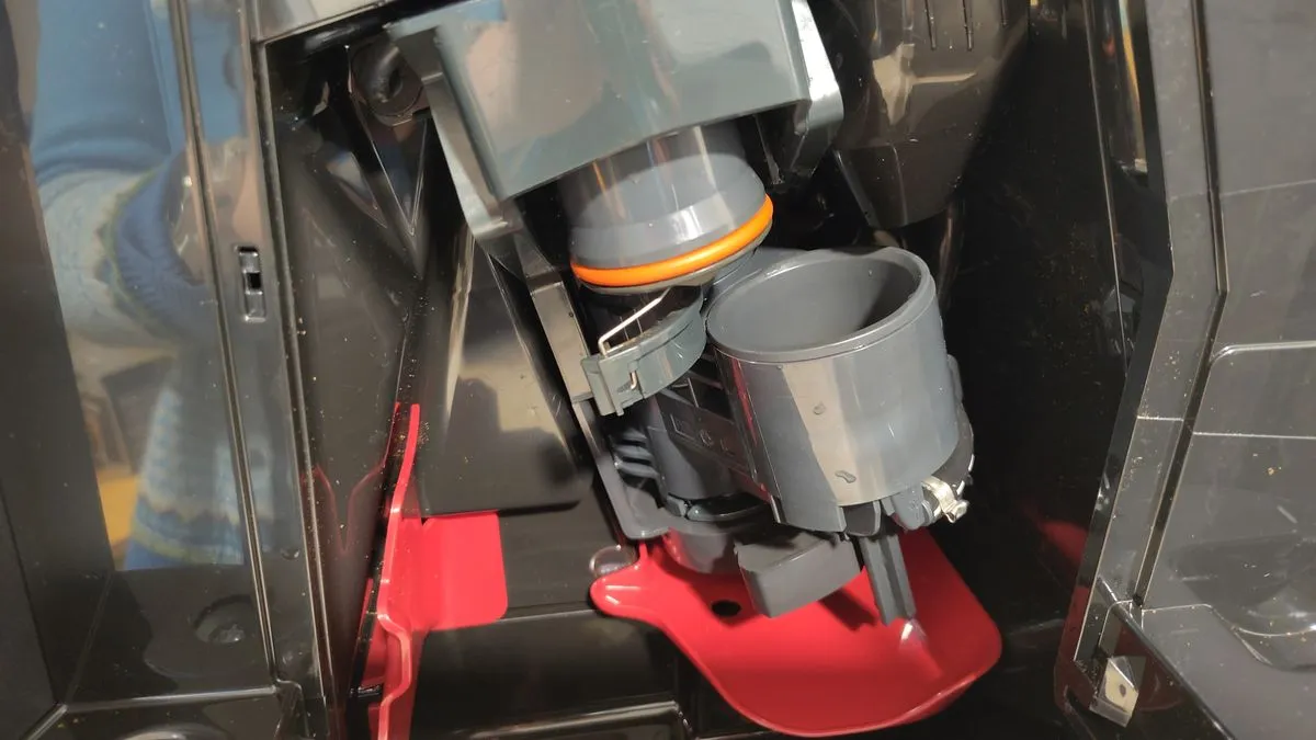 Brüheinheit im Inneren der Siemens EQ900 Kaffeemaschine