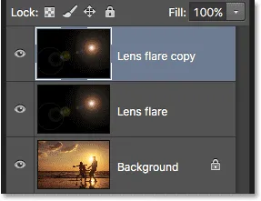 Das Ebenen-Bedienfeld zeigt die neue Kopiebene "Lens flare".