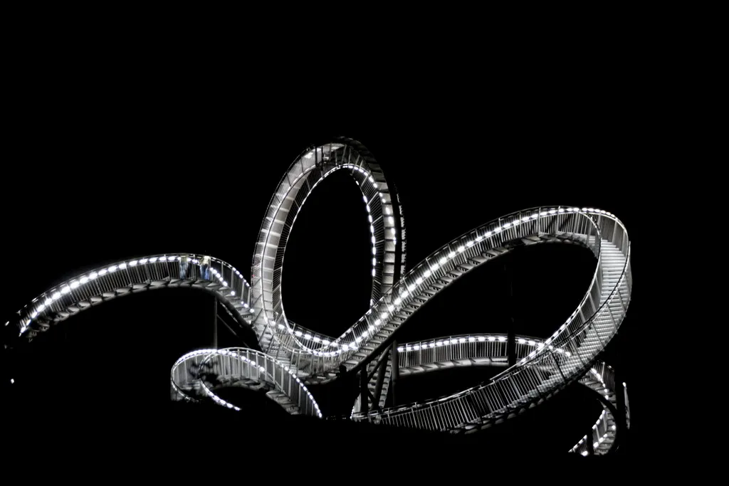 Die Landmarke Tiger & Turtle – Magic Mountain in Duisburg.