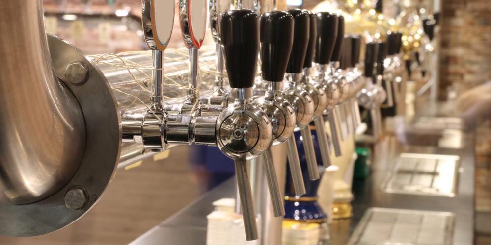 Deutsche Bierkultur trifft auf türkische Braukunst: Das Reinheitsgebot und Efes Bier im Vergleich