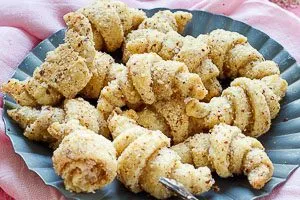 Fertig sind deine leckeren Nusshörnchen