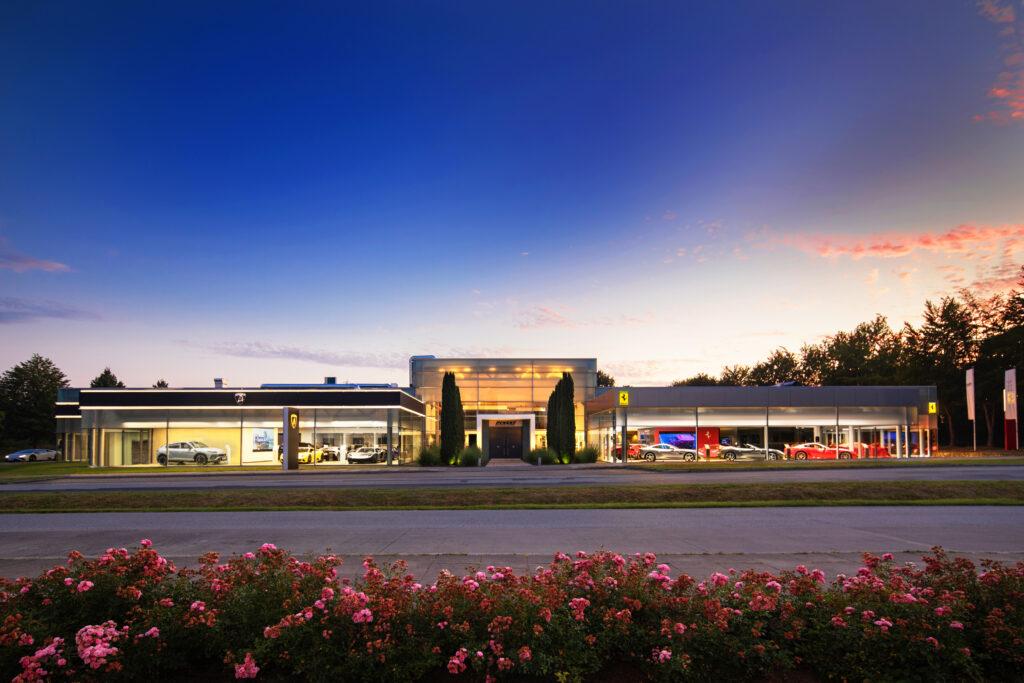 Luxusauto-Probefahrt-Deutscher-Ingenieurskunst-im-Fokus