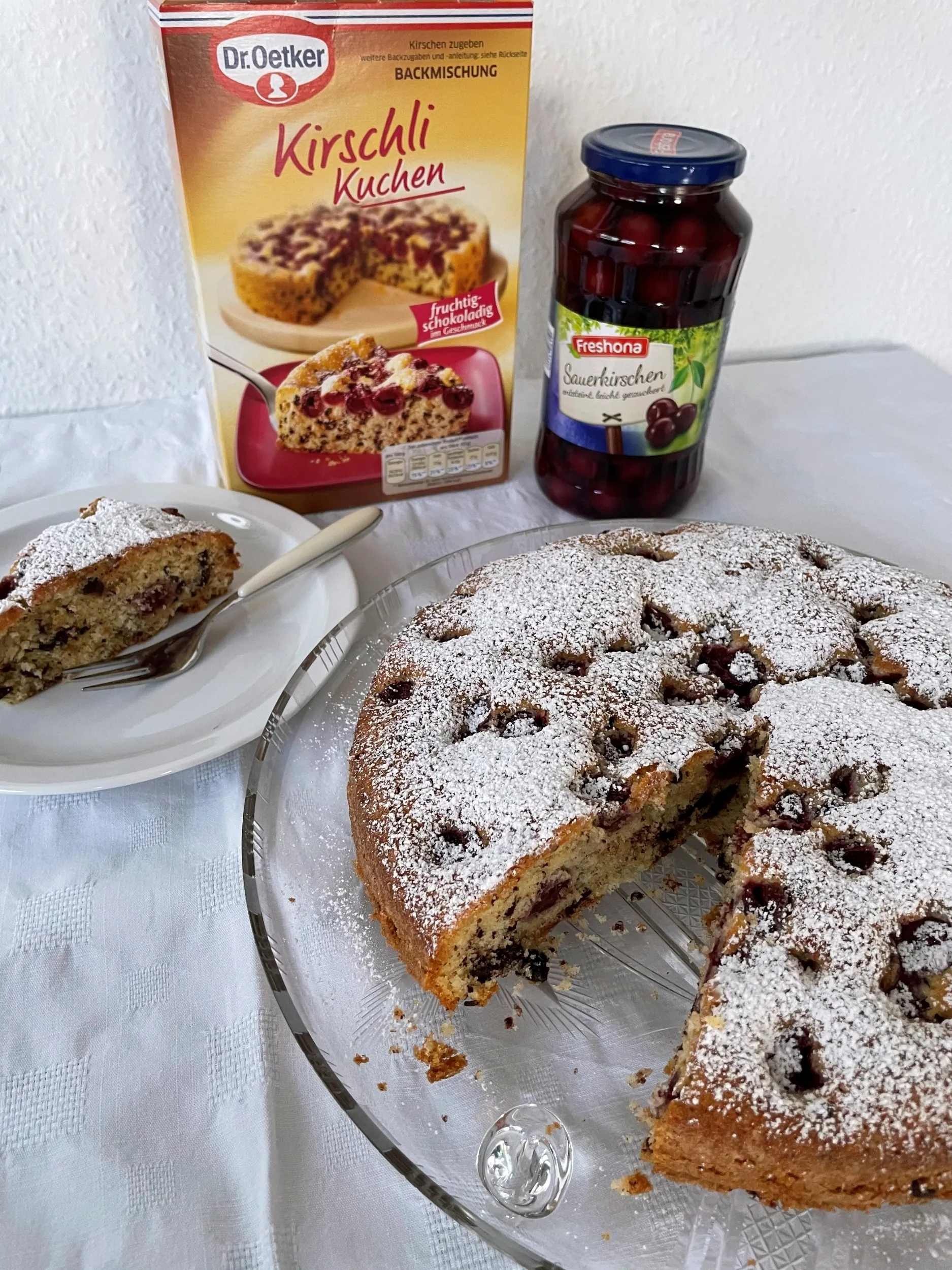 Kirschli Kuchen in der runden Form