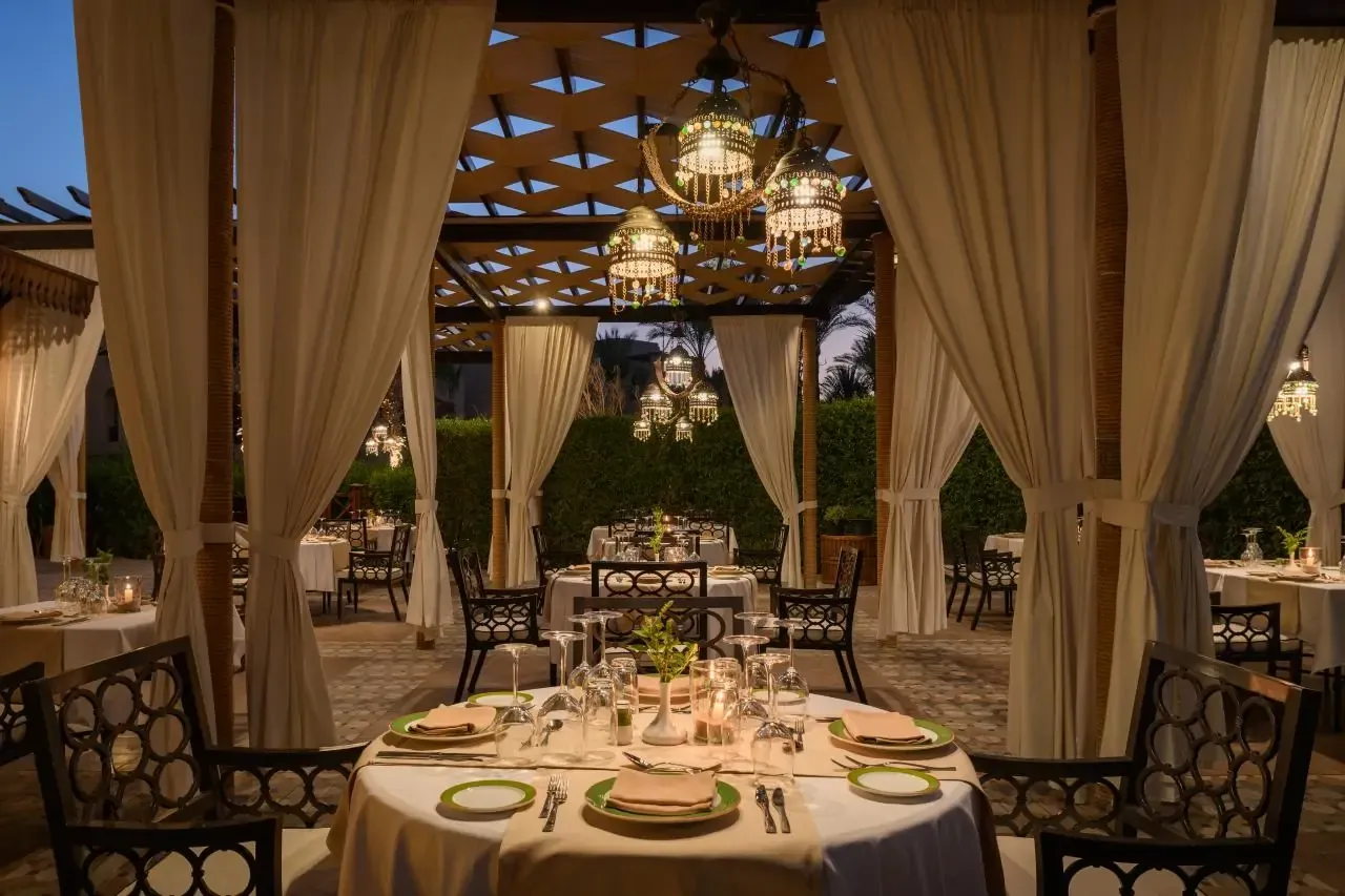 Kulinarische Festtage unter südlicher Sonne: Gala-Dinner und All Inclusive Genuss über Weihnachten und Silvester